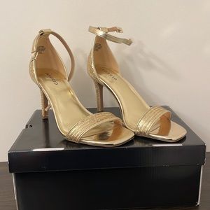 Torrid Gold Patent Sequin Stilettos (Size 8.5 WW)